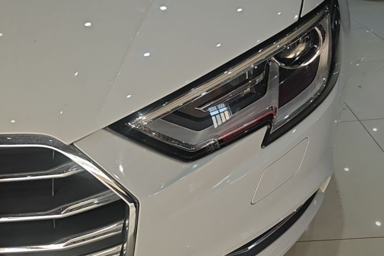 Audi A3 2020 car image #23