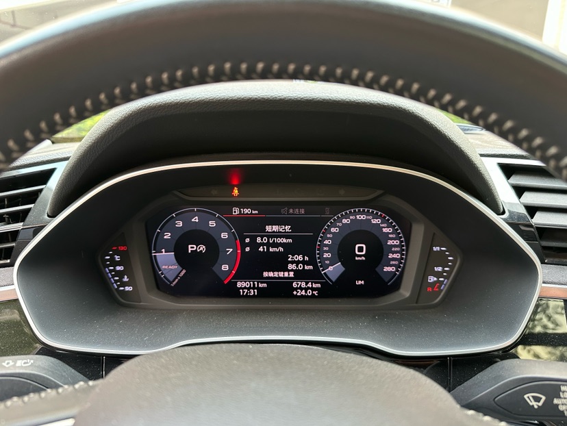 Audi Q3 2019 #8 Audi Q3 2019 car image #8