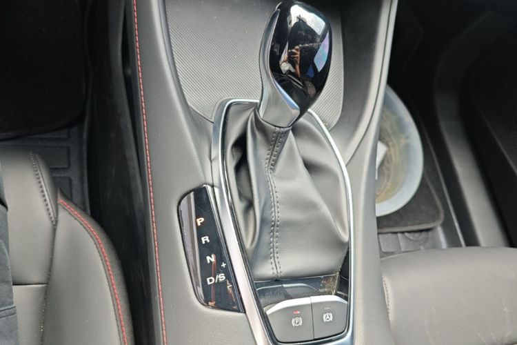 MG 5 2025 #14 MG 5 2025 car image #14