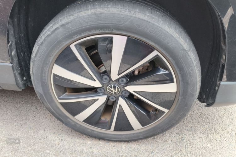 Volkswagen Tharu 2023 car image #9