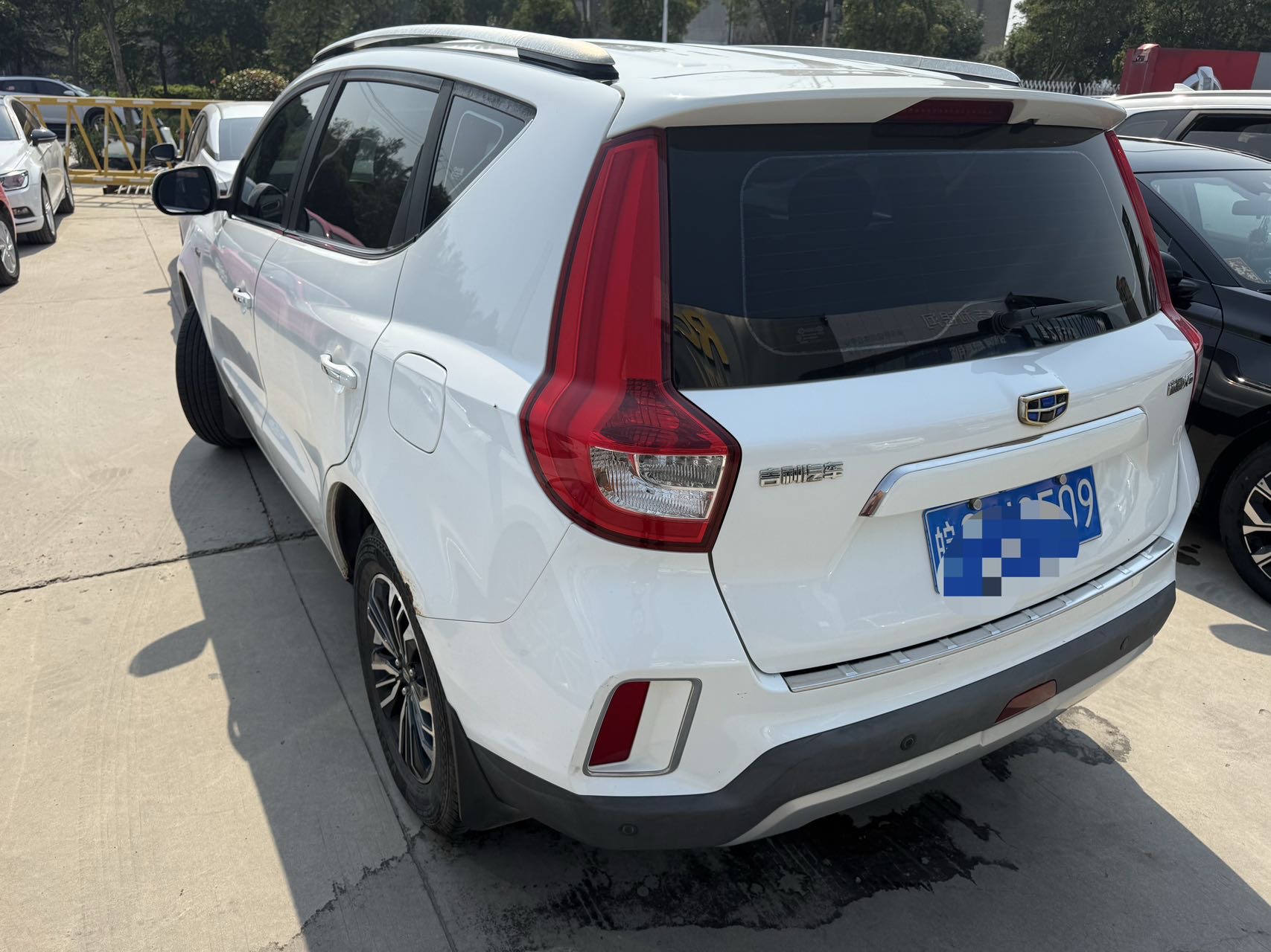 GEELY Vision X6 2016 #3 GEELY Vision X6 2016 car image #3