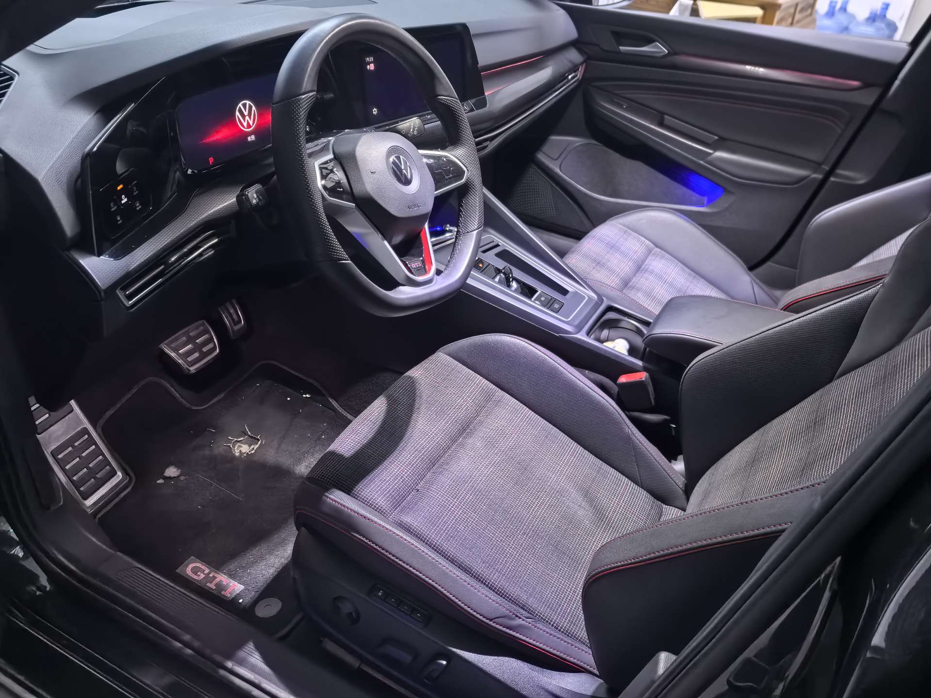 Volkswagen GolfGTI 2022 imagem de carro #2