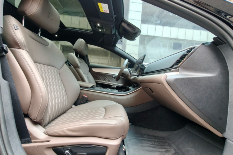 2024 car image #25