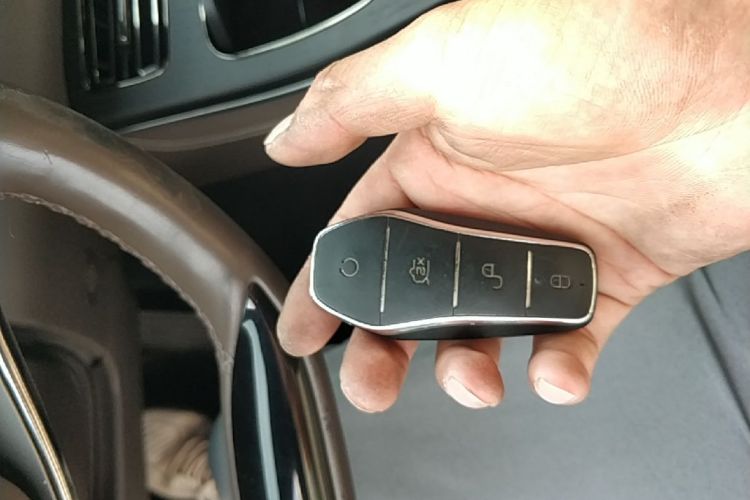 BYD Han 2023 car image #14
