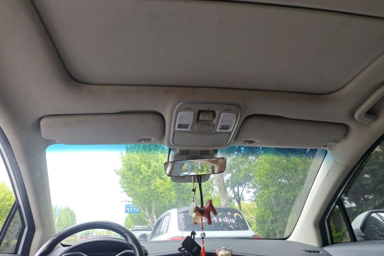 GEELY Emgrand GS 2019 car image #16