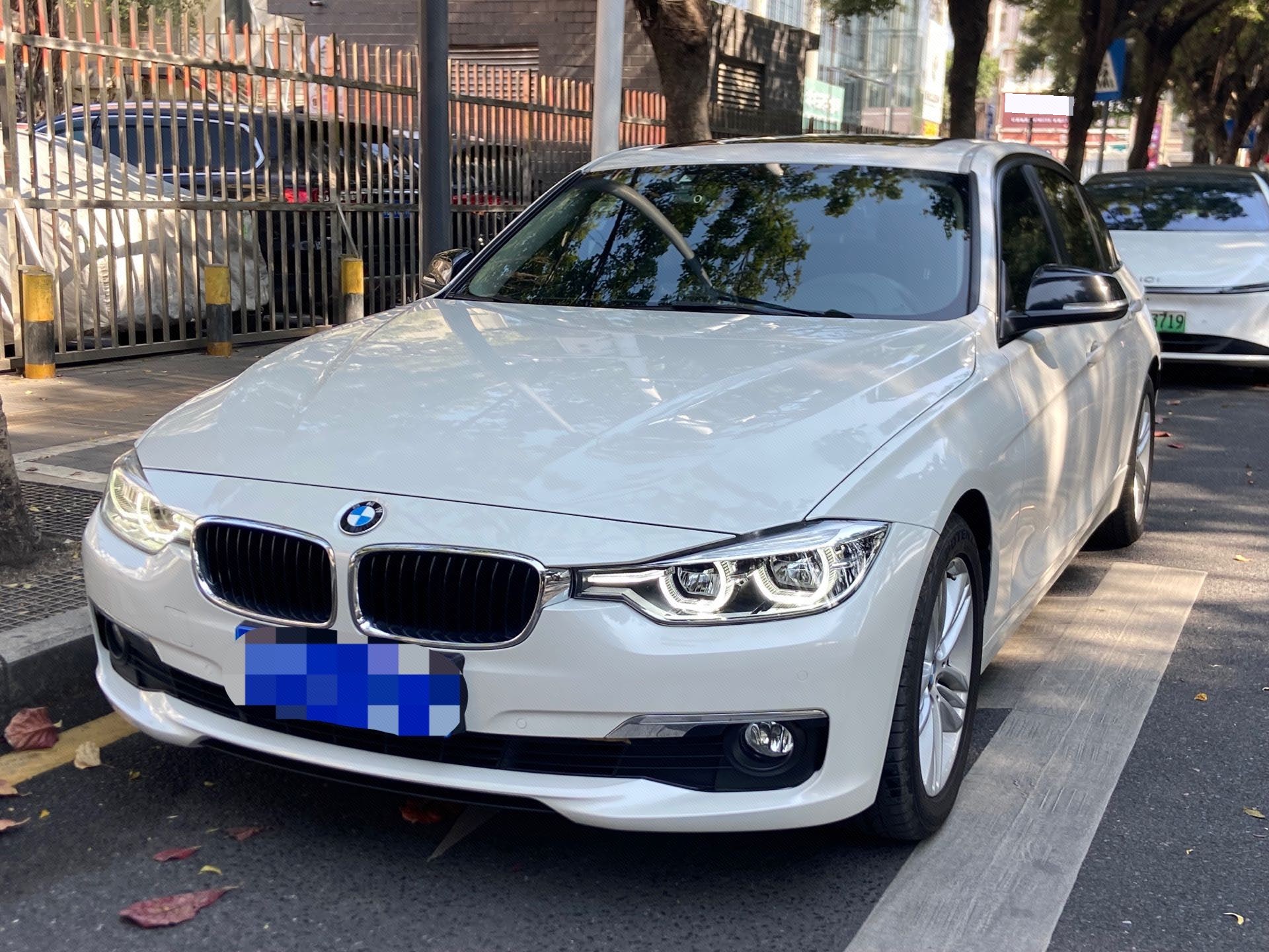 BMW 3 Series 2017 car image 