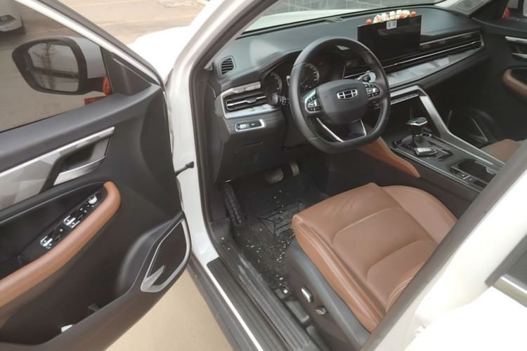 GEELY Vision X6 2021 car image #16