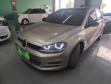 Volkswagen Golf 2017 Volkswagen Golf 2017 car image