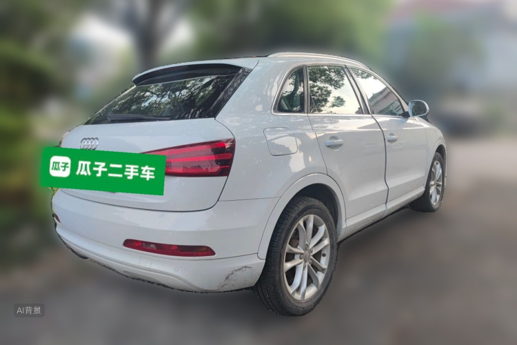 Audi Q3 2016 car image #7