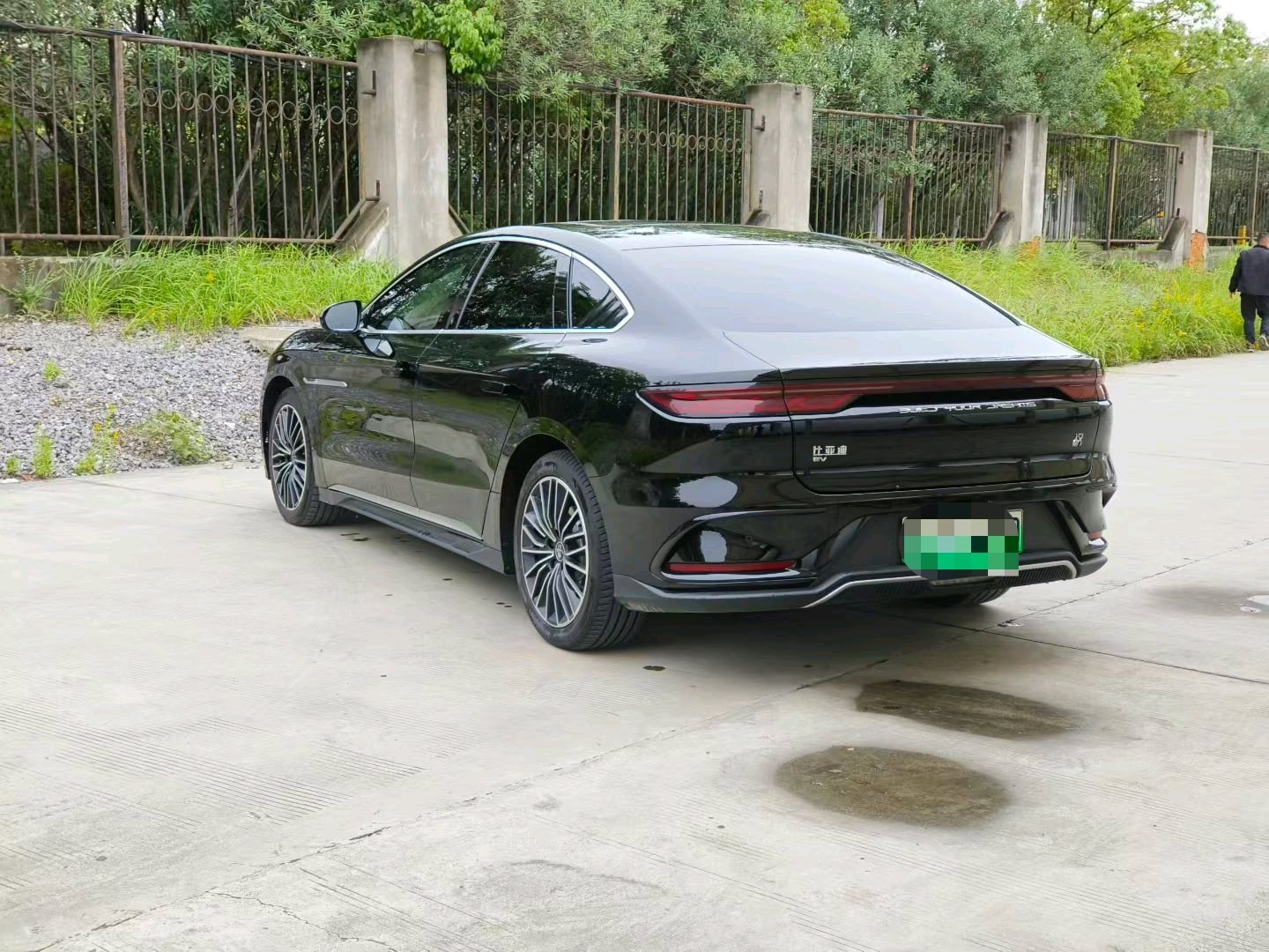 BYD Han 2024 car image #6