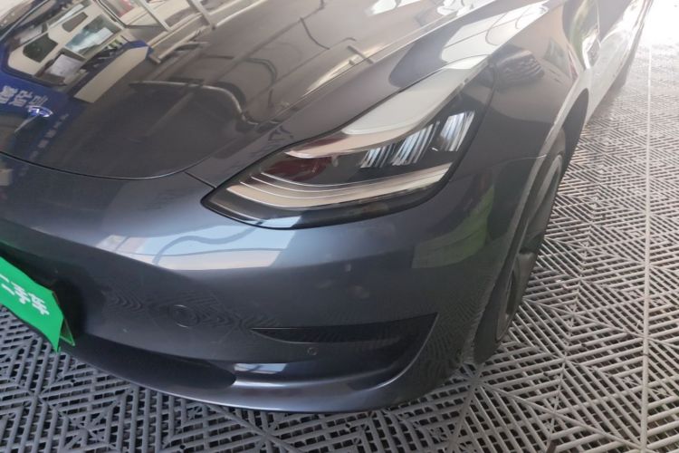 Tesla Model 3 2020 car image #23