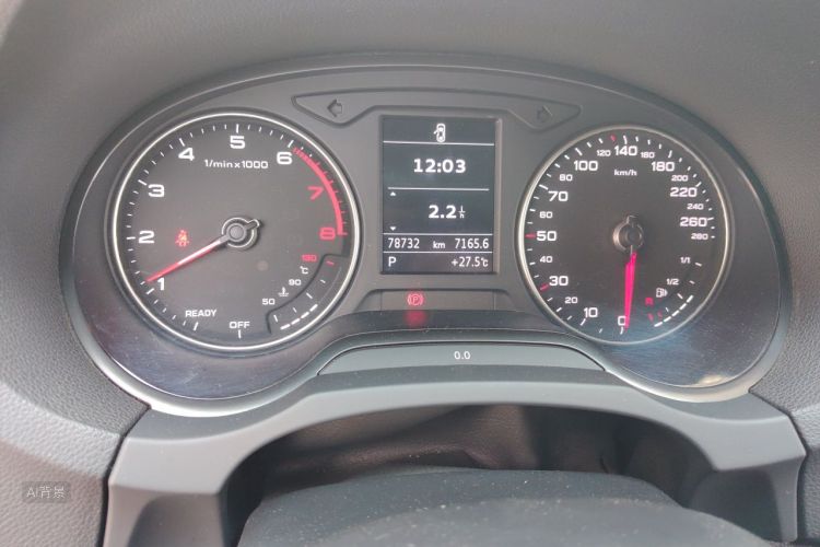 Audi A3 2018 immagine di auto #13