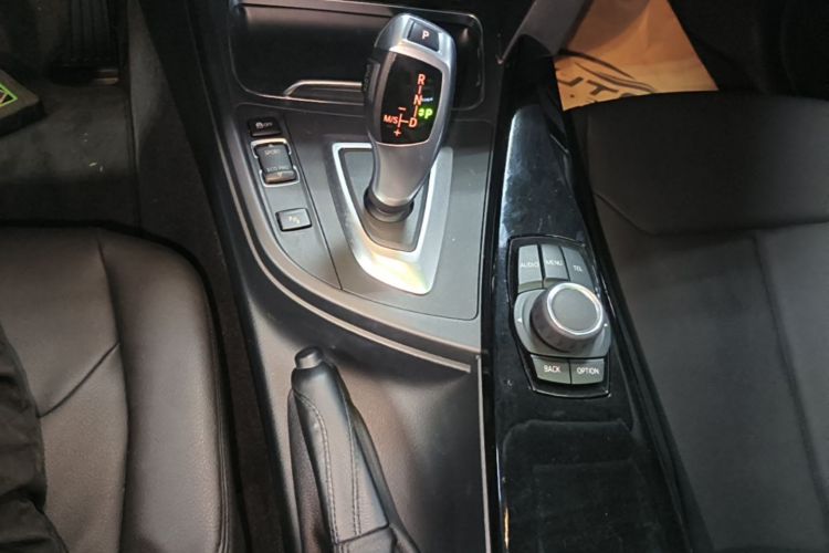 BMW 3 Series 2017 #14 BMW 3 Series 2017 car image #14