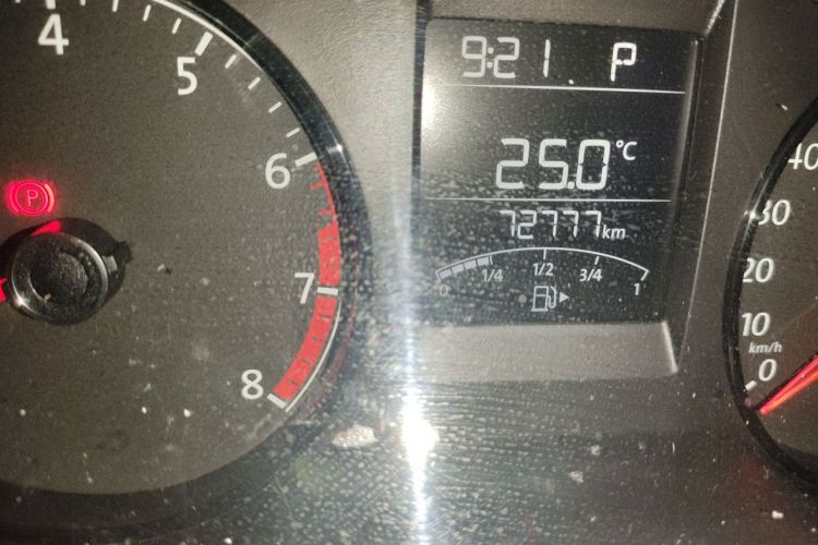Volkswagen Polo 2016 car image #10