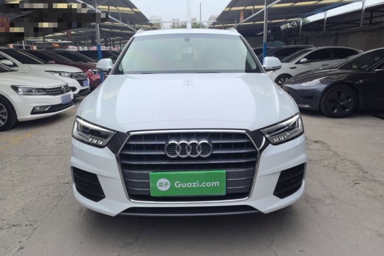 Audi Q3 2018 car image #4