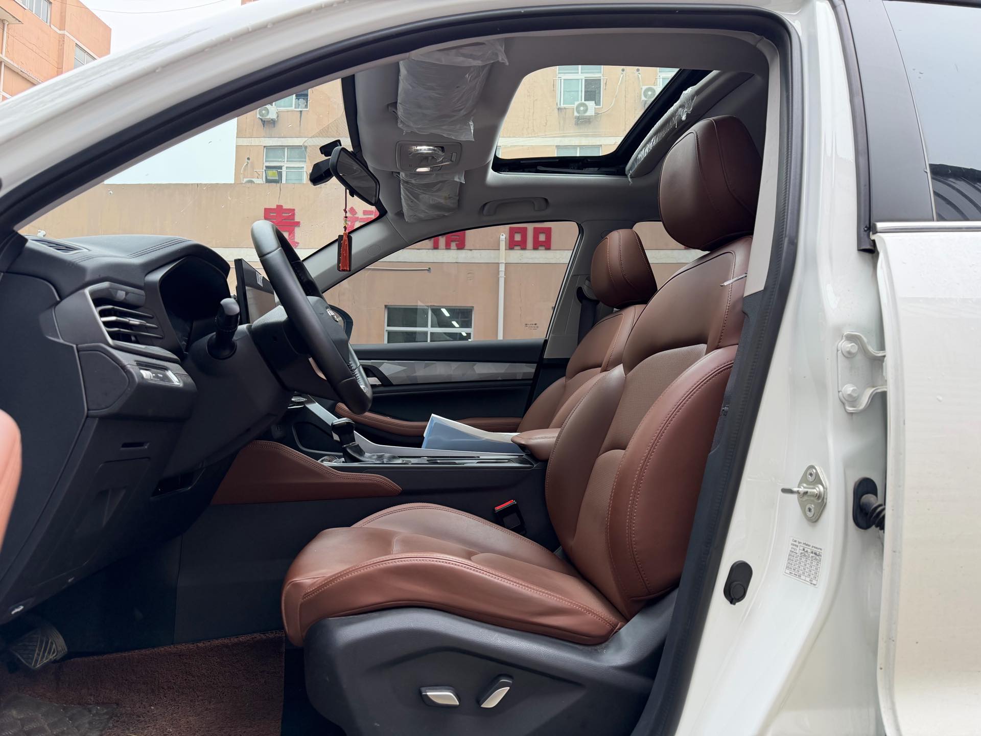 GEELY Vision X6 2024 صورة سيارة #8