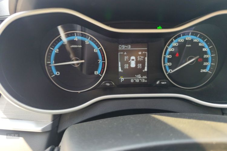 GEELY Emgrand 2021 car image #14
