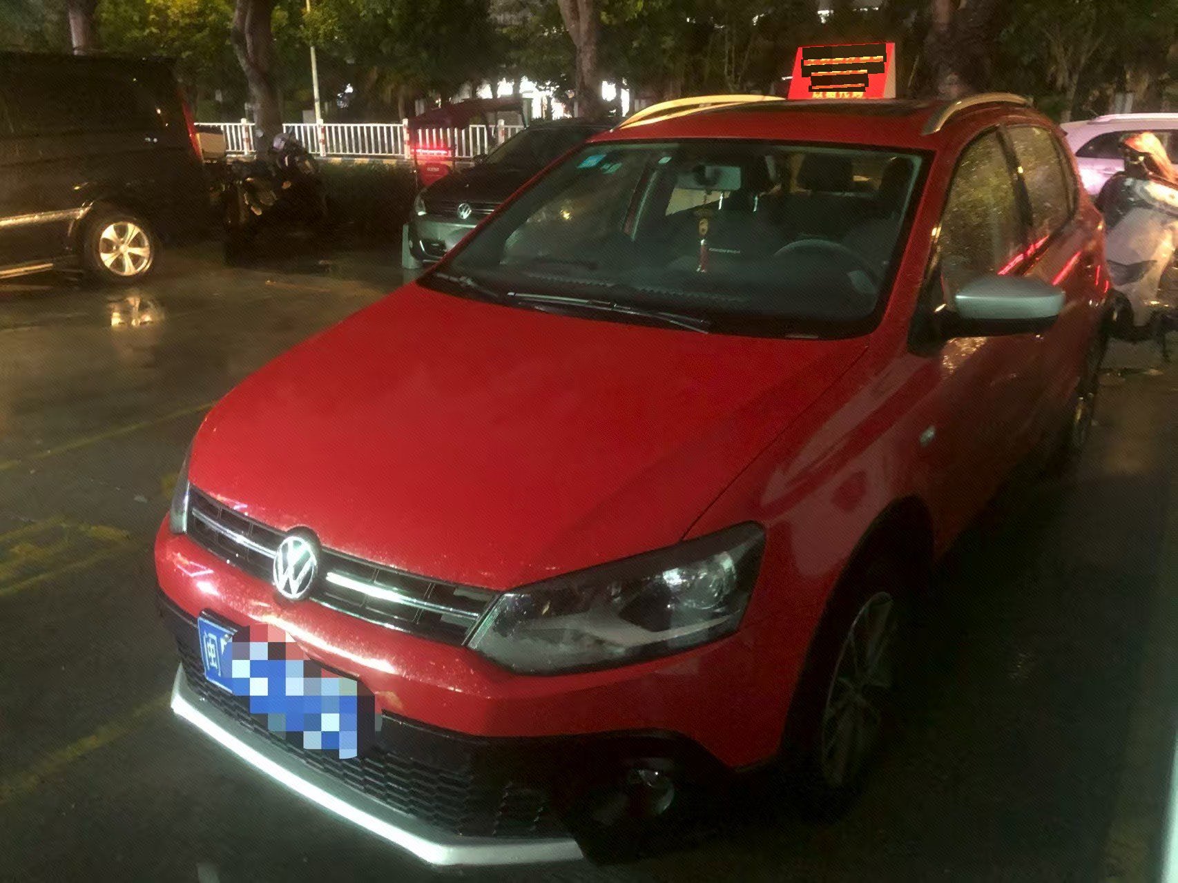 Volkswagen Polo 2013 Volkswagen Polo 2013 car image
