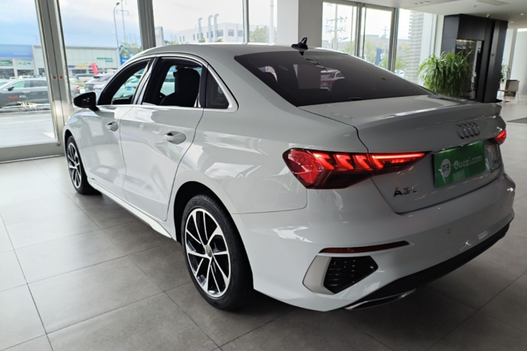 Audi A3 2021 immagine di auto #5