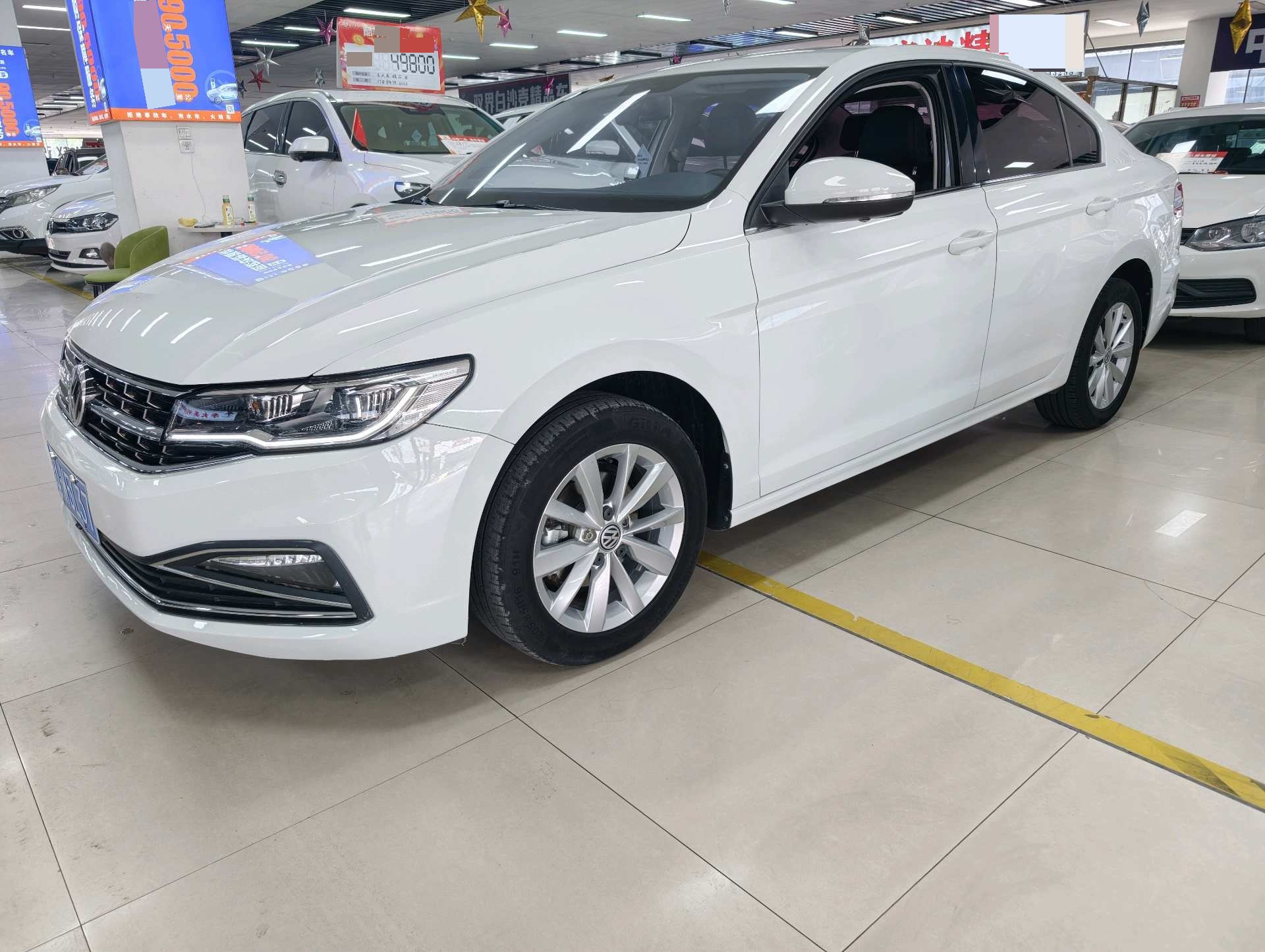 Volkswagen Bora 2020 car image 