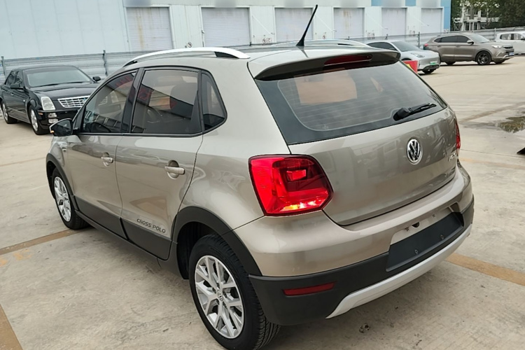 Volkswagen Polo 2016 #5 Volkswagen Polo 2016 car image #5
