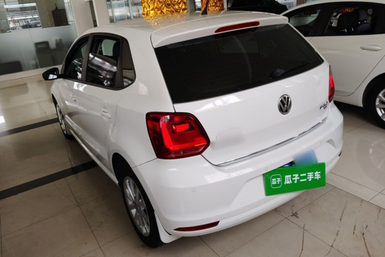 Volkswagen Polo 2017 car image #5