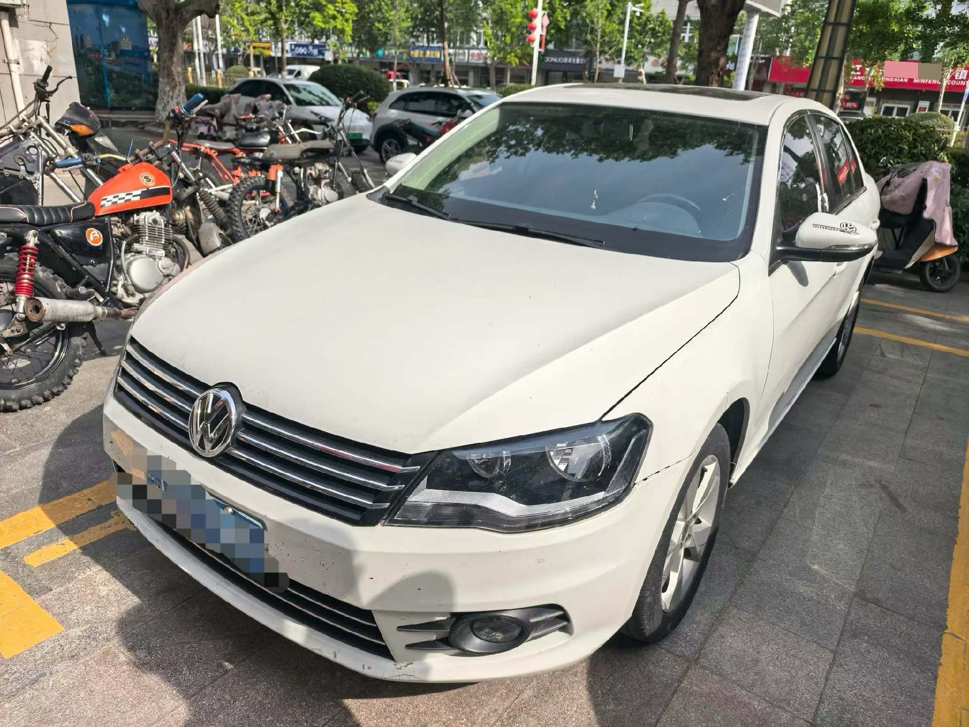 Volkswagen Bora 2015 Volkswagen Bora 2015 car image