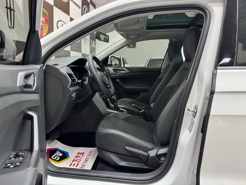 Volkswagen T-Cross 2022 car image #7