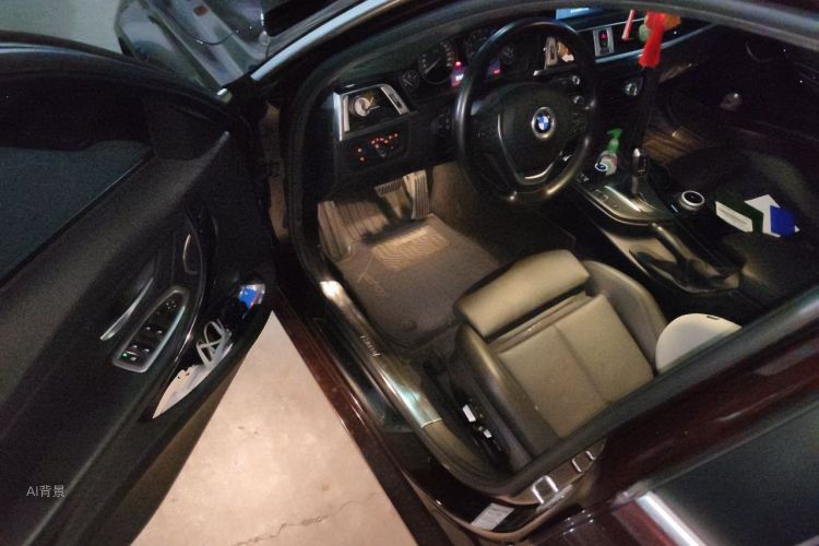 BMW 3 Series 2018 car image #18