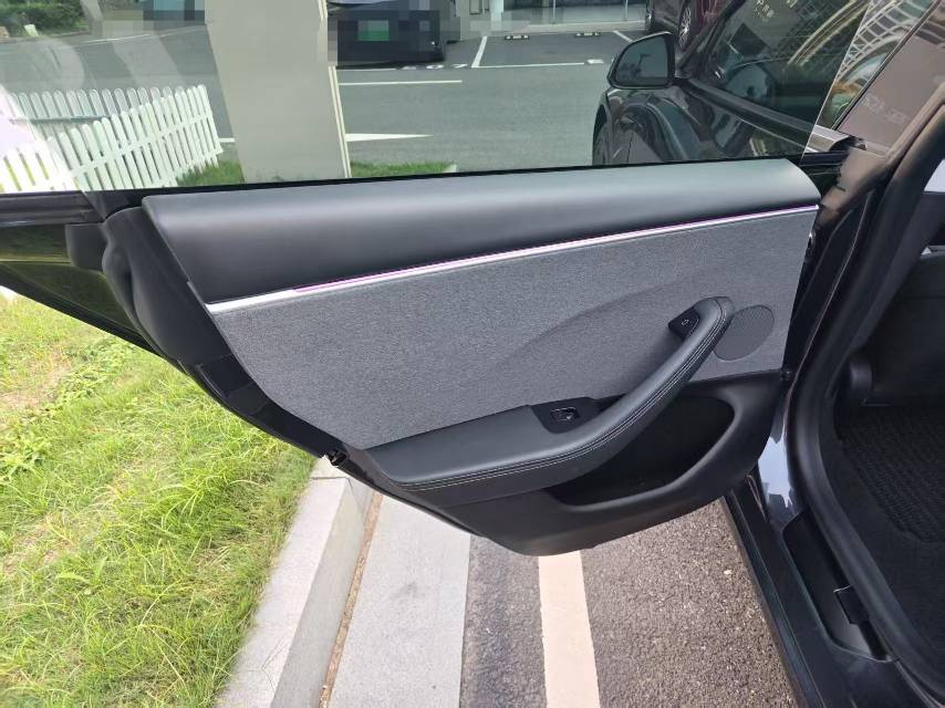 Tesla Model 3 2024 صورة سيارة #13