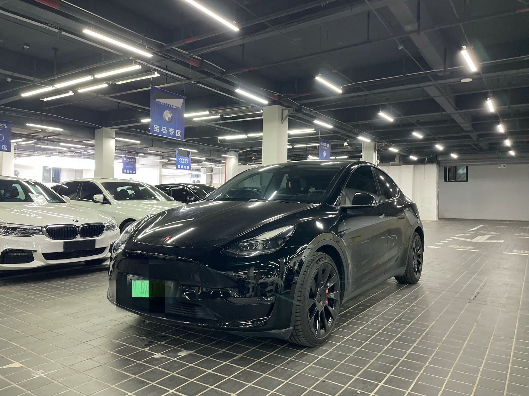 Tesla Model Y 2022 Tesla Model Y 2022 car image