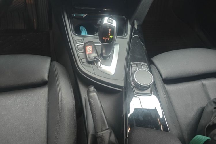 BMW 3 Series GT 2020 car image #18