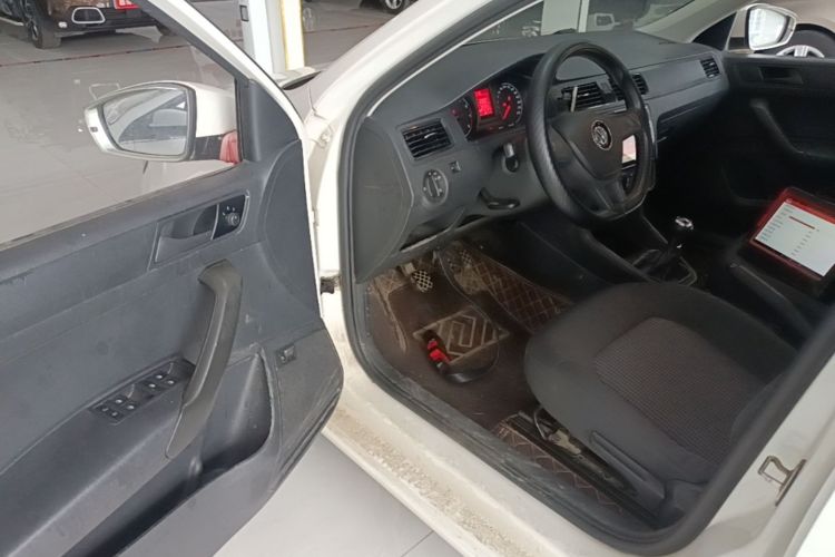 Volkswagen Santana 2018 car image #16