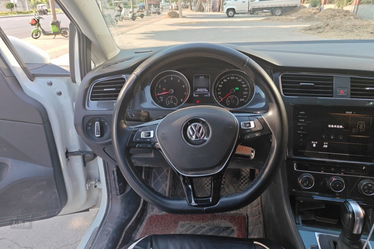 Volkswagen Golf 2019 #12 Volkswagen Golf 2019 car image #12