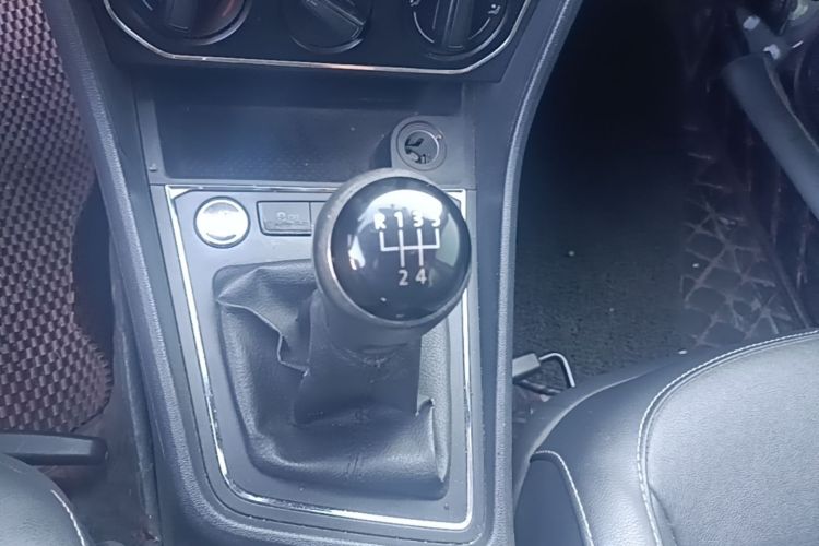 Volkswagen Lavida 2019 car image #14