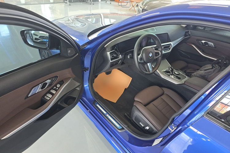 BMW 3 Series 2019 #16 BMW 3 Series 2019 car image #16