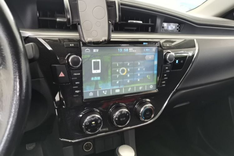 Toyota Corolla 2015 car image #13