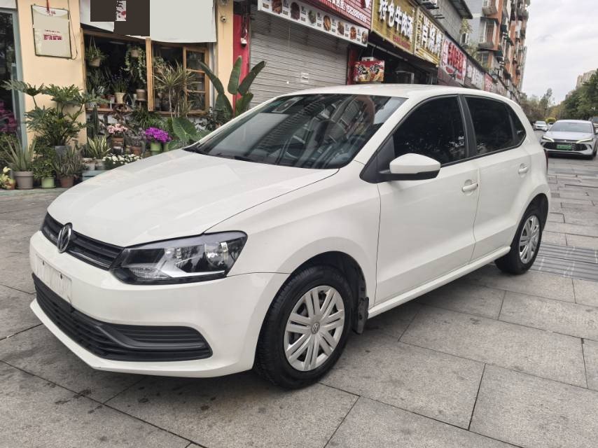 Volkswagen Polo 2017 car image 