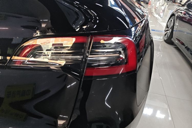 Tesla Model Y 2023 #8 Tesla Model Y 2023 car image #8