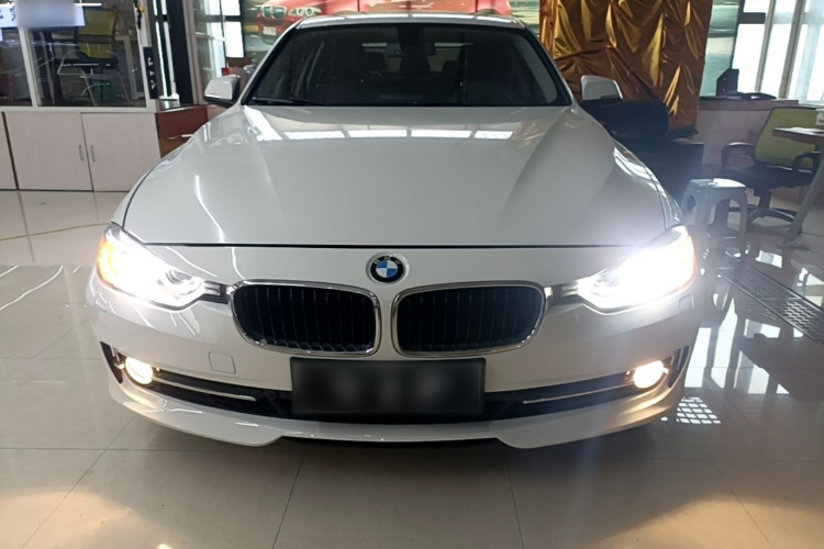 BMW 3 Series 2015 #3 BMW 3 Series 2015 car image #3