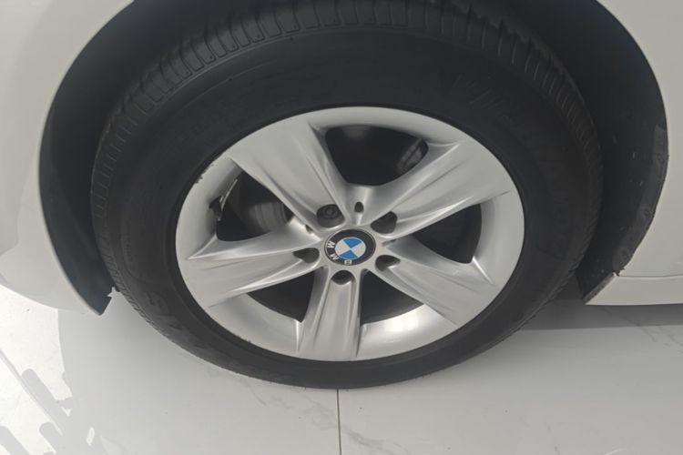BMW 3 Series 2015 #9 BMW 3 Series 2015 car image #9