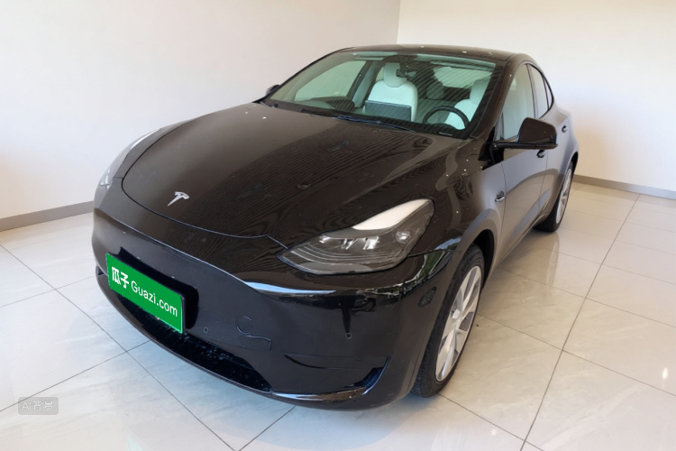 Tesla Model Y 2023 #2 Tesla Model Y 2023 car image #2