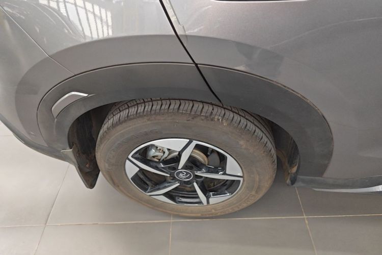 BYD YuanUP 2025 car image #10