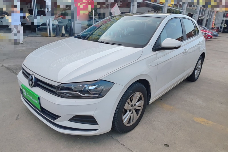 Volkswagen Polo 2019 car image #2