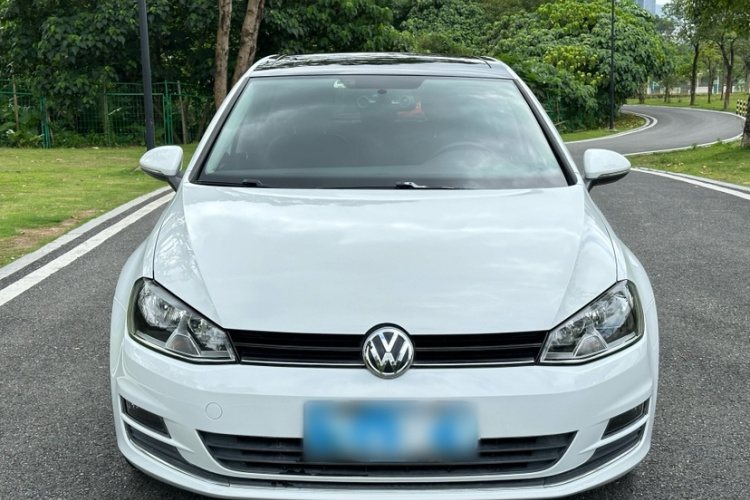 Volkswagen Golf 2016 car image #7