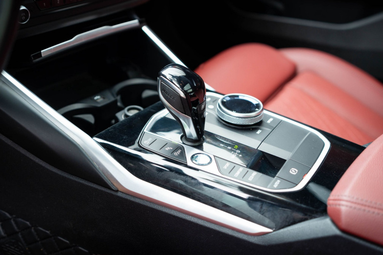 BMW 3 Series 2021 #15 BMW 3 Series 2021 صورة سيارة #15