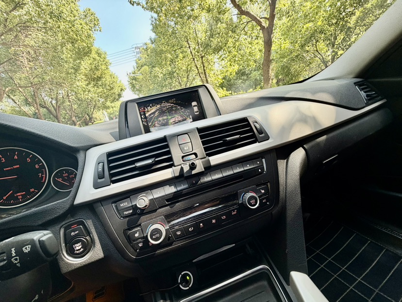 BMW 3 Series 2015 #6 BMW 3 Series 2015 car image #6