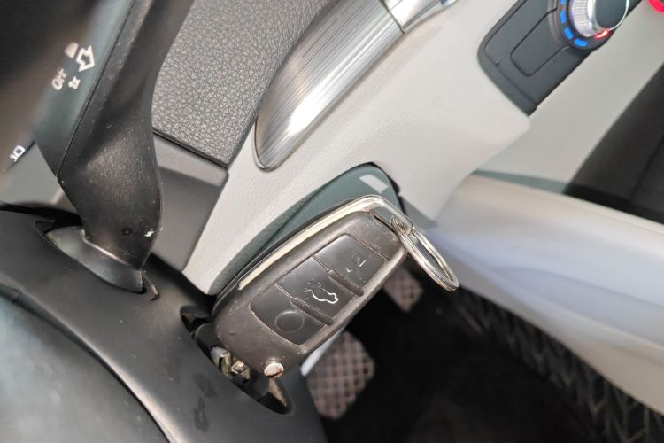 Audi A3 2016 car image #13