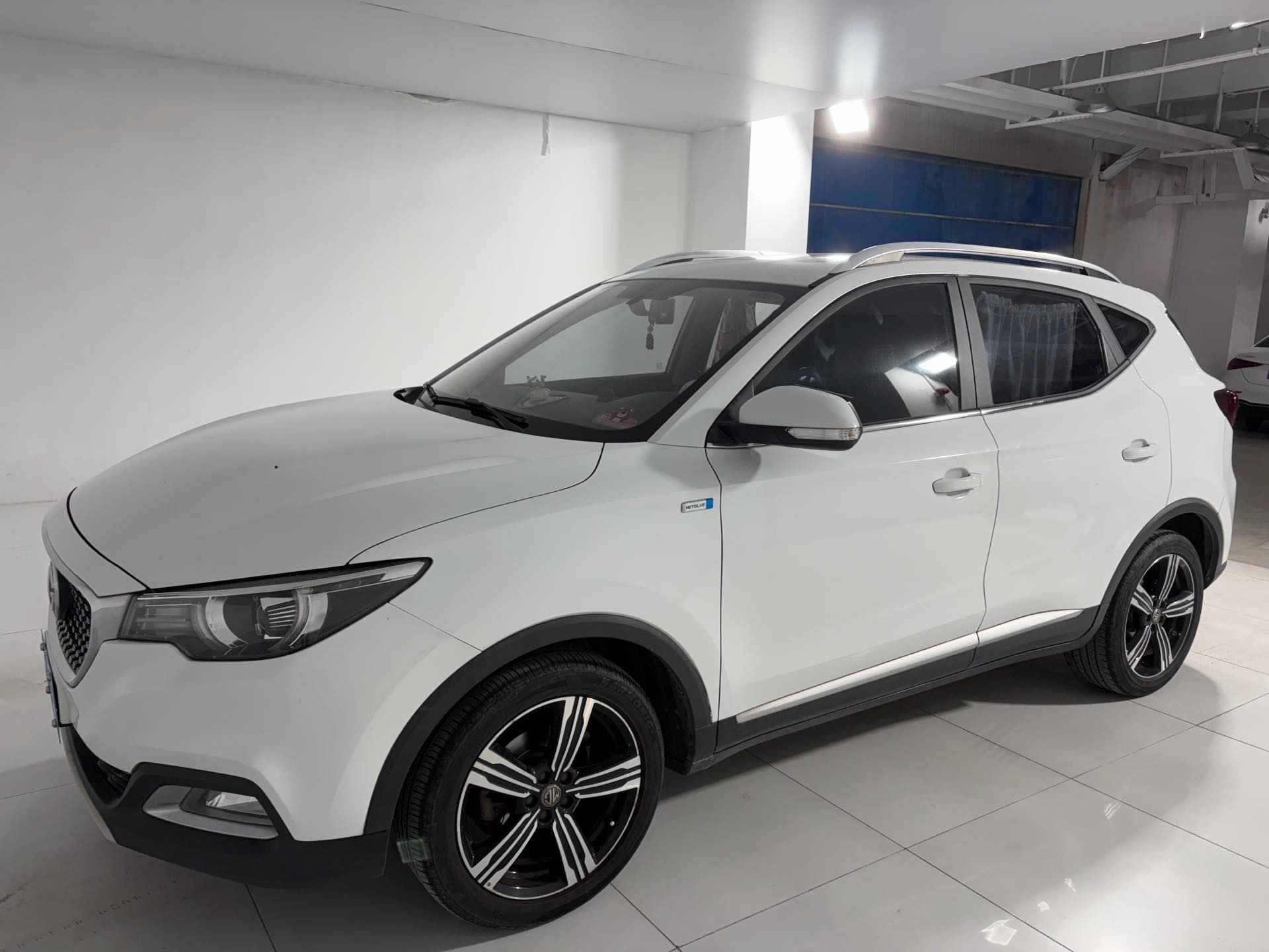 MG ZS 2018 car image 