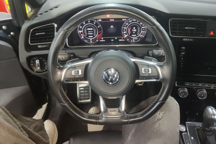 Volkswagen Golf 2020 #11 Volkswagen Golf 2020 car image #11